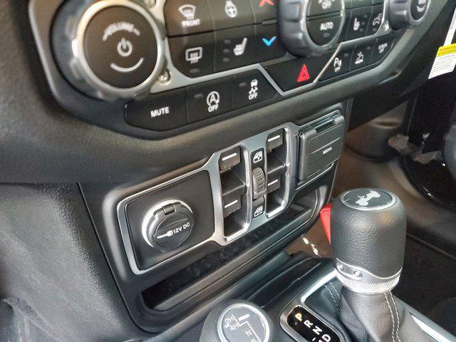 new 2025 Jeep Wrangler car, priced at $45,470