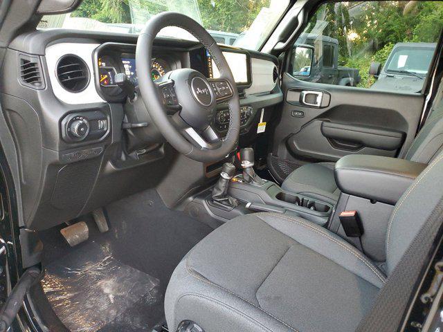 new 2025 Jeep Wrangler car, priced at $45,470