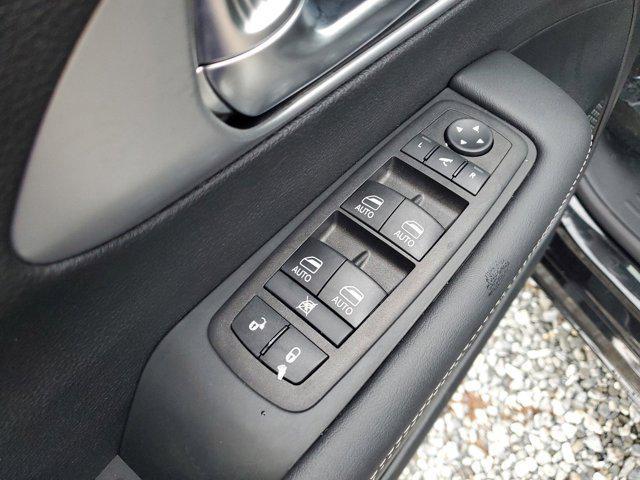 new 2025 Chrysler Pacifica car, priced at $45,345