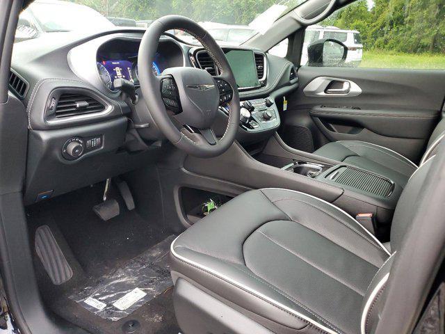 new 2025 Chrysler Pacifica car, priced at $45,345