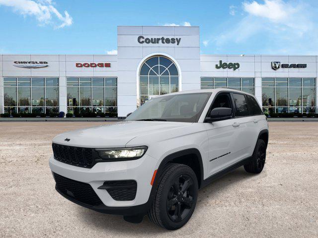 new 2025 Jeep Grand Cherokee car, priced at $40,580