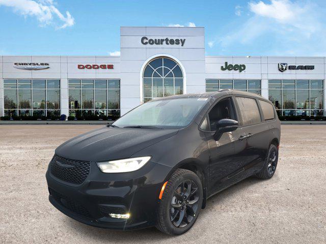 new 2025 Chrysler Pacifica car, priced at $48,215