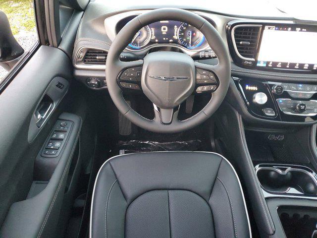 new 2025 Chrysler Pacifica car, priced at $48,215