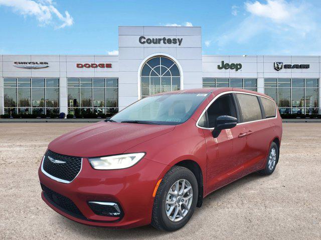 new 2025 Chrysler Pacifica car, priced at $39,895