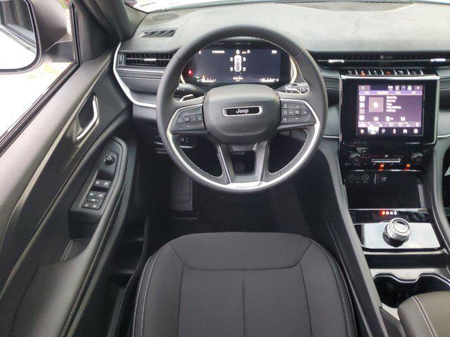 new 2025 Jeep Grand Cherokee car, priced at $31,205