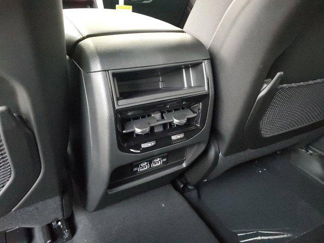new 2025 Jeep Grand Cherokee car, priced at $31,205