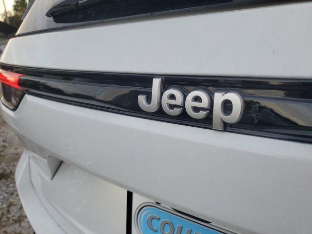 new 2025 Jeep Grand Cherokee car, priced at $31,205