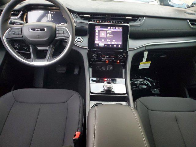 new 2025 Jeep Grand Cherokee car, priced at $31,205