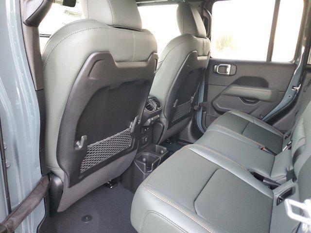 new 2025 Jeep Gladiator car, priced at $56,340