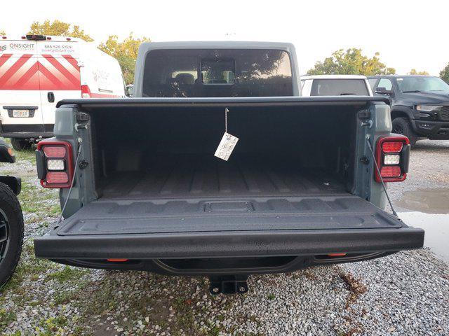 new 2025 Jeep Gladiator car, priced at $56,340