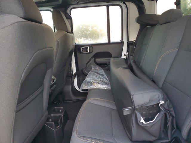 new 2025 Jeep Gladiator car, priced at $39,040