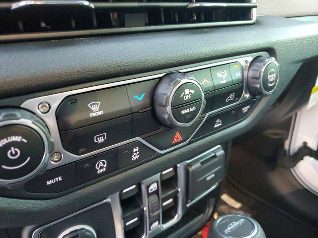 new 2025 Jeep Gladiator car, priced at $39,040