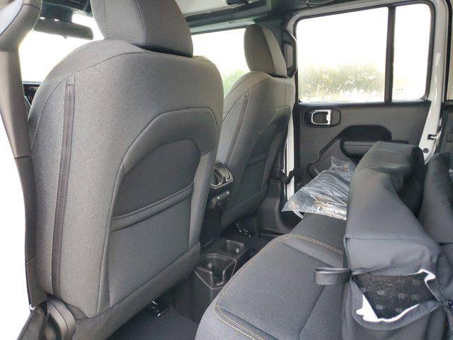 new 2025 Jeep Gladiator car, priced at $39,040