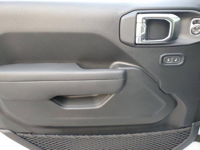 new 2025 Jeep Gladiator car, priced at $39,040