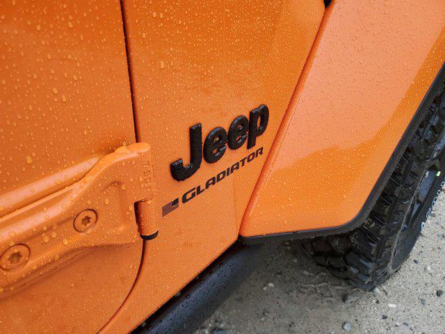 new 2025 Jeep Gladiator car, priced at $51,585