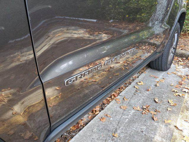used 2021 Jeep Grand Cherokee car, priced at $21,484