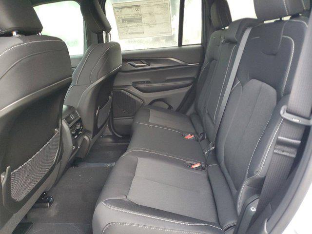 new 2025 Jeep Grand Cherokee car, priced at $31,105