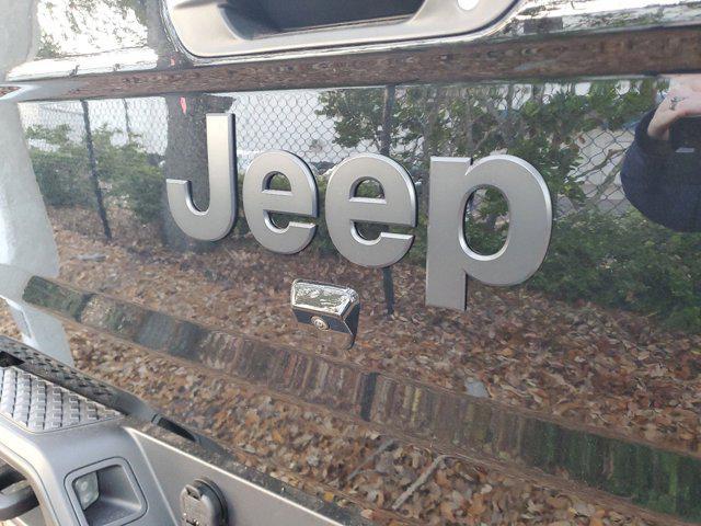 new 2025 Jeep Gladiator car, priced at $39,440