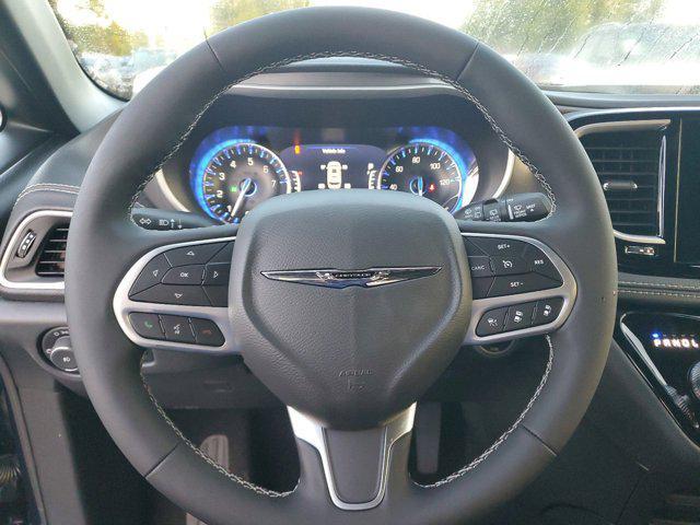 new 2025 Chrysler Pacifica car, priced at $42,220