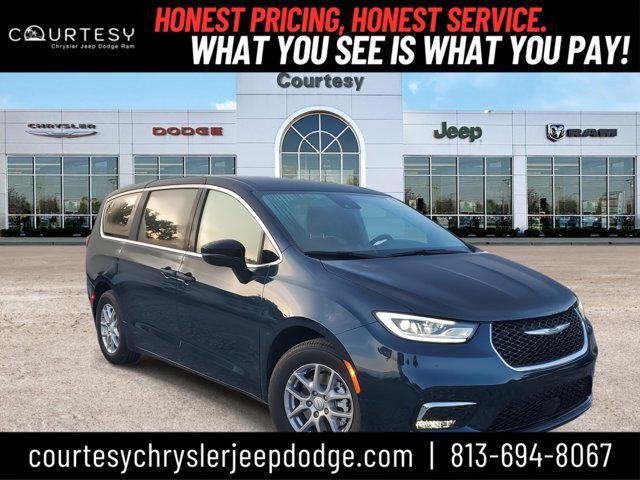 new 2025 Chrysler Pacifica car, priced at $42,220