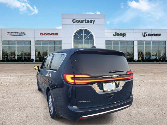 new 2025 Chrysler Pacifica car, priced at $42,220