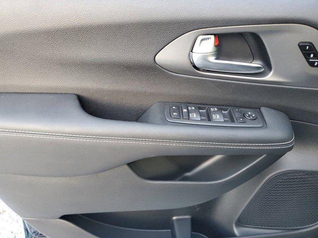 new 2025 Chrysler Pacifica car, priced at $42,220