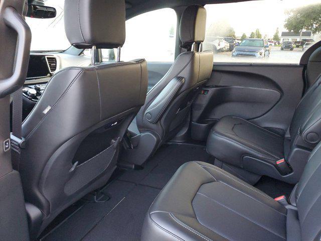 new 2025 Chrysler Pacifica car, priced at $42,220