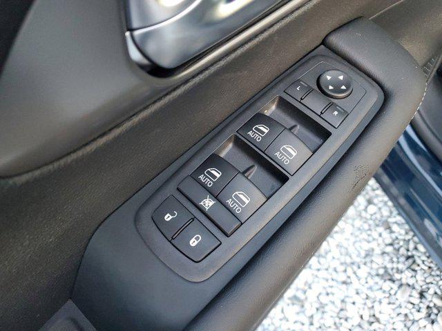 new 2025 Chrysler Pacifica car, priced at $42,220