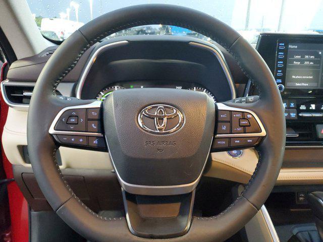 used 2022 Toyota Highlander Hybrid car, priced at $39,771