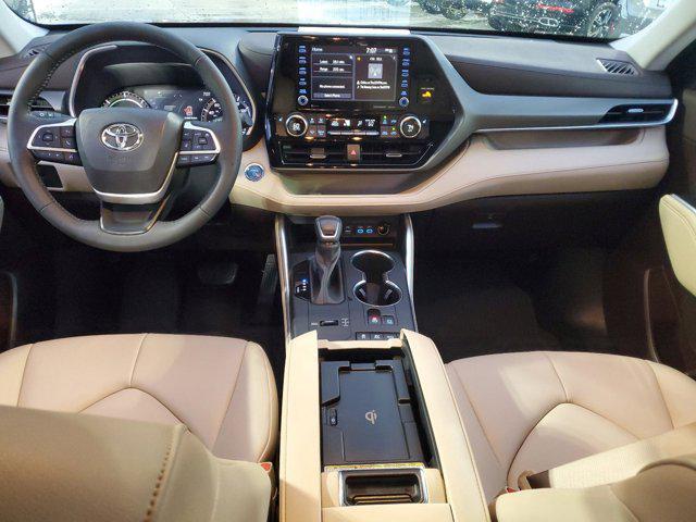 used 2022 Toyota Highlander Hybrid car, priced at $39,771