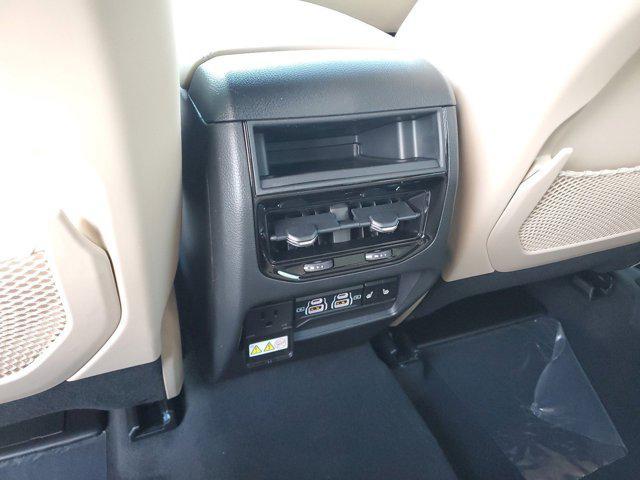 new 2025 Jeep Grand Cherokee car, priced at $36,150
