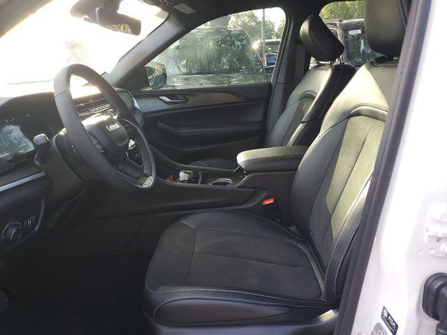 new 2025 Jeep Grand Cherokee car, priced at $35,135