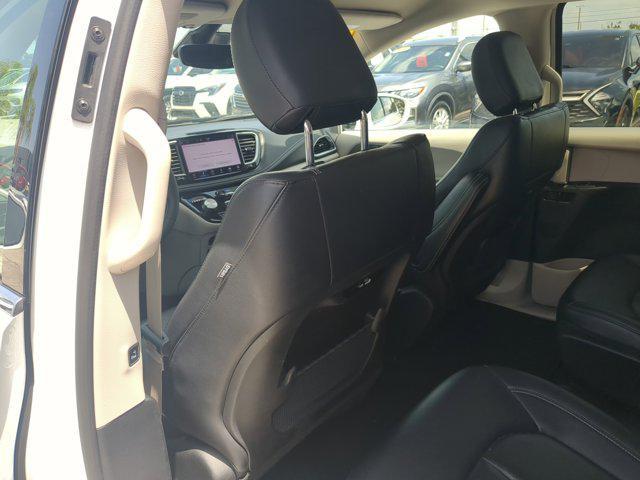 used 2022 Chrysler Pacifica Hybrid car, priced at $27,000