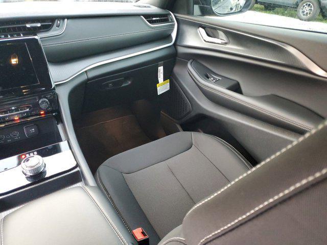 new 2025 Jeep Grand Cherokee L car, priced at $33,375