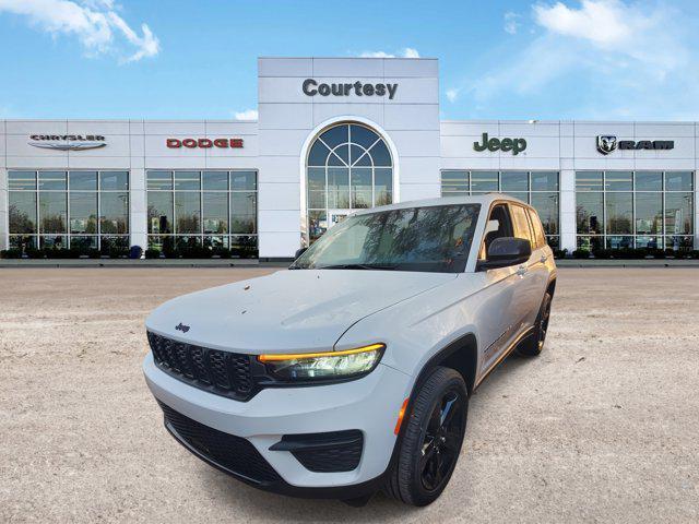 new 2025 Jeep Grand Cherokee car, priced at $41,580