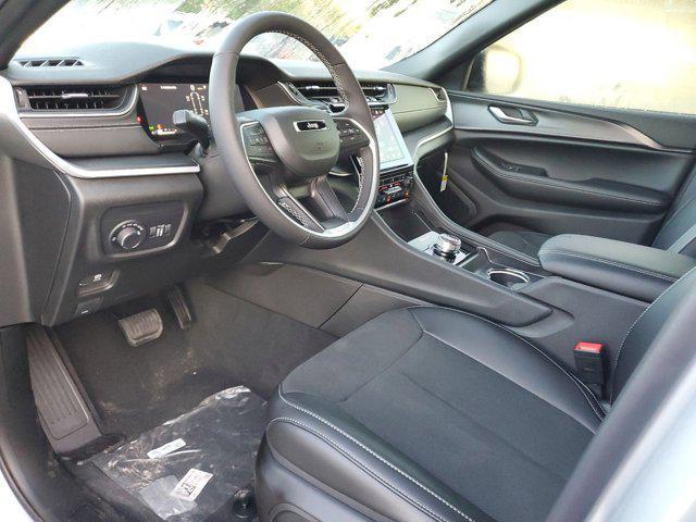 new 2025 Jeep Grand Cherokee L car, priced at $41,375