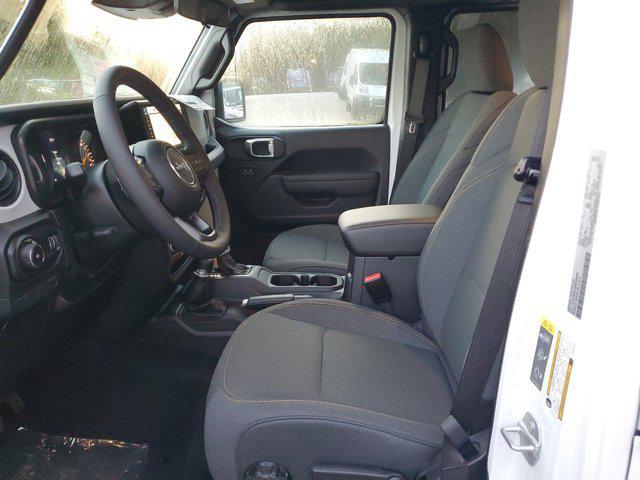 new 2025 Jeep Wrangler car, priced at $42,675