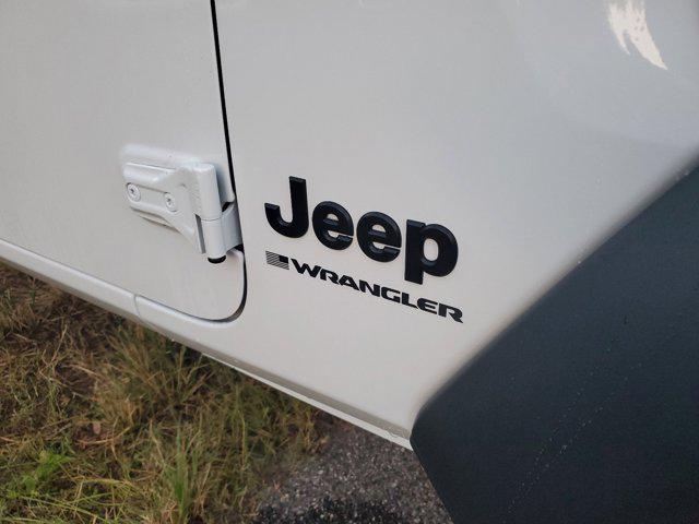 new 2025 Jeep Wrangler car, priced at $42,675