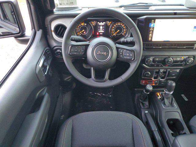 new 2025 Jeep Wrangler car, priced at $47,075