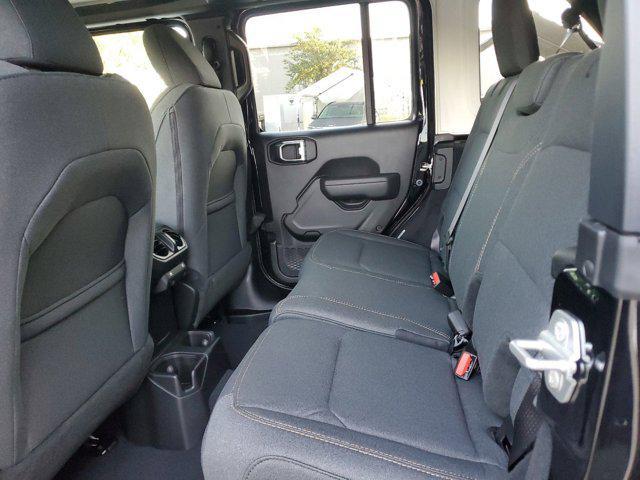 new 2025 Jeep Wrangler car, priced at $47,075