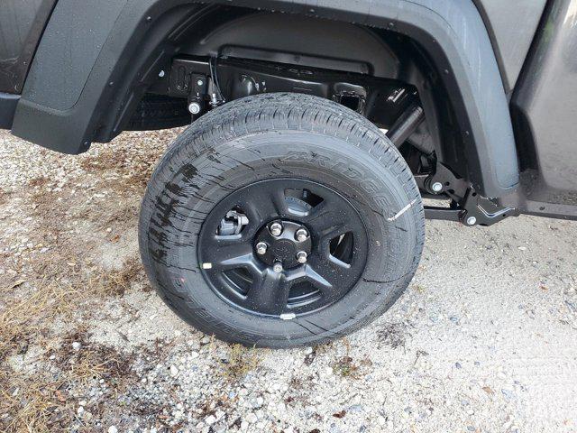 new 2025 Jeep Gladiator car, priced at $34,745