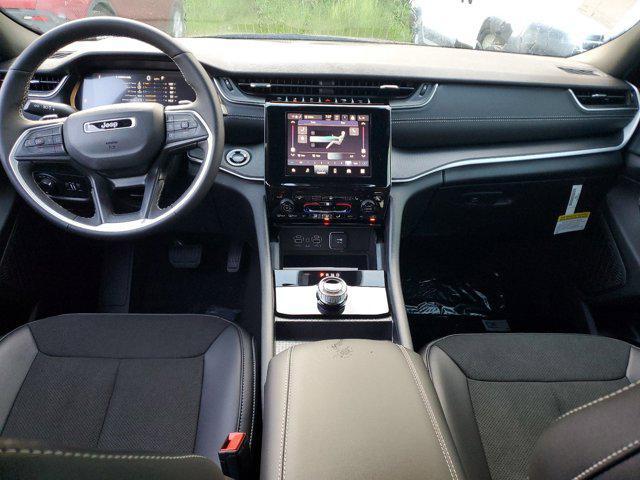 new 2025 Jeep Grand Cherokee L car, priced at $40,370