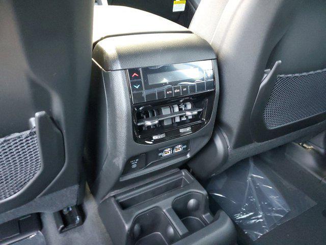 new 2025 Jeep Grand Cherokee L car, priced at $40,370