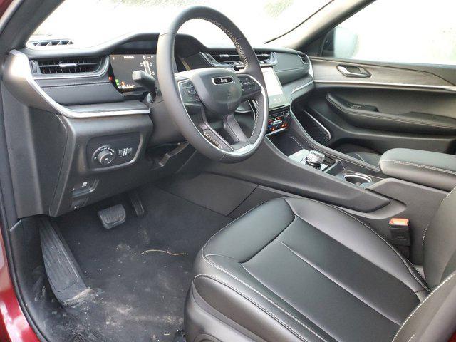 new 2025 Jeep Grand Cherokee car, priced at $45,810