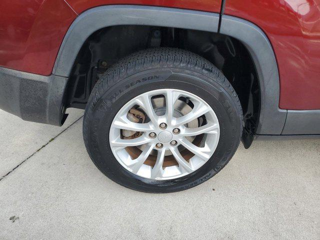 used 2019 Jeep Cherokee car, priced at $16,500