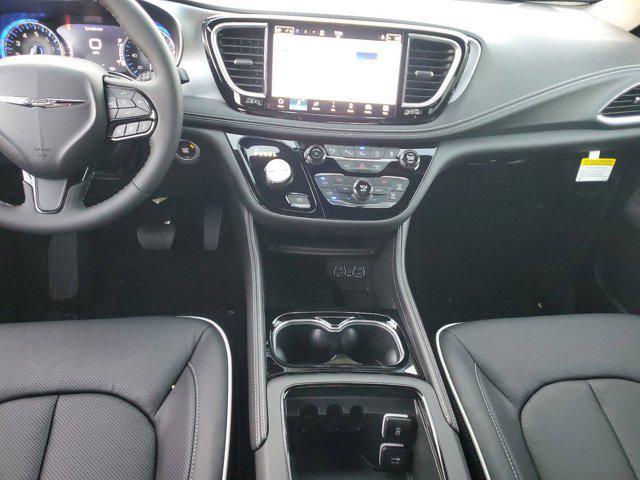 new 2025 Chrysler Pacifica car, priced at $45,840