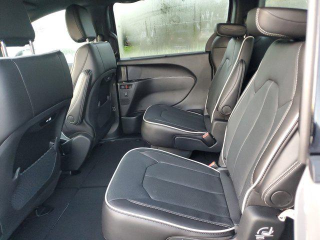 new 2025 Chrysler Pacifica car, priced at $45,840