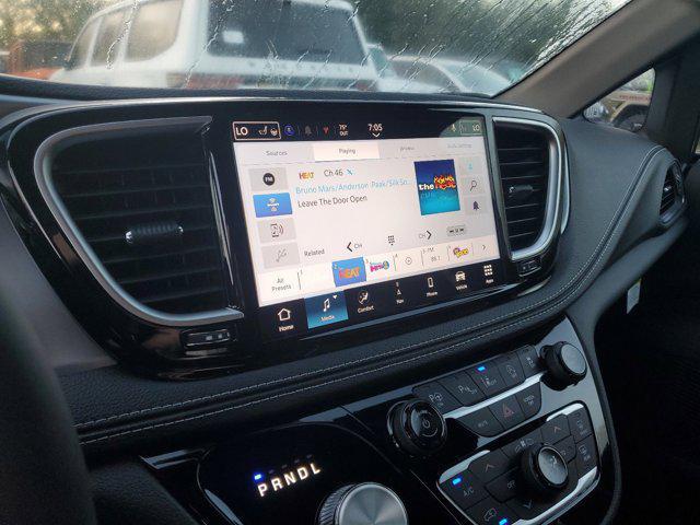 new 2025 Chrysler Pacifica car, priced at $45,840