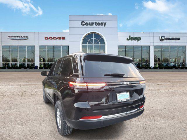 new 2025 Jeep Grand Cherokee car, priced at $32,999