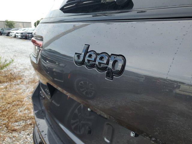 new 2024 Jeep Grand Cherokee L car, priced at $61,726